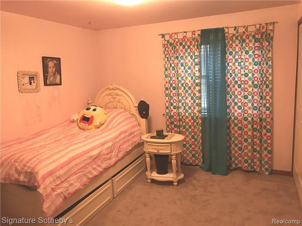 721 Abbey Court Rochester Hills, MI 48307 - Photo 19 of 24