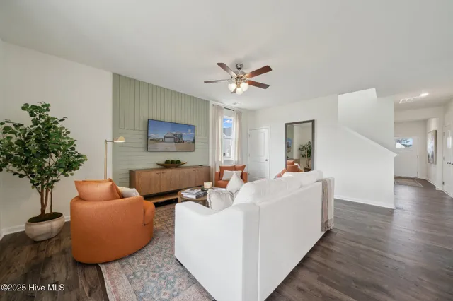 $459,990 | 302 Mizzen Way, Elizabeth City, NC 27909