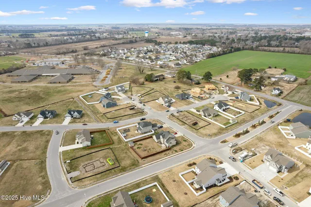 $459,990 | 302 Mizzen Way, Elizabeth City, NC 27909