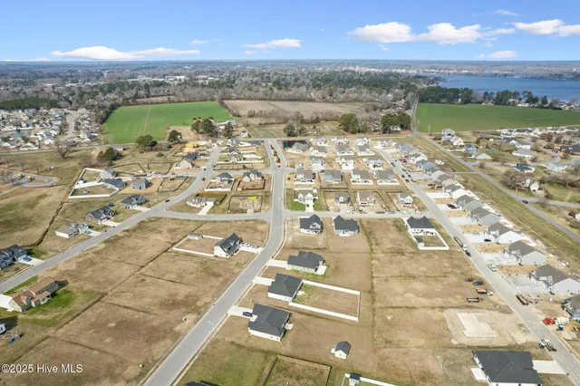 $459,990 | 302 Mizzen Way, Elizabeth City, NC 27909