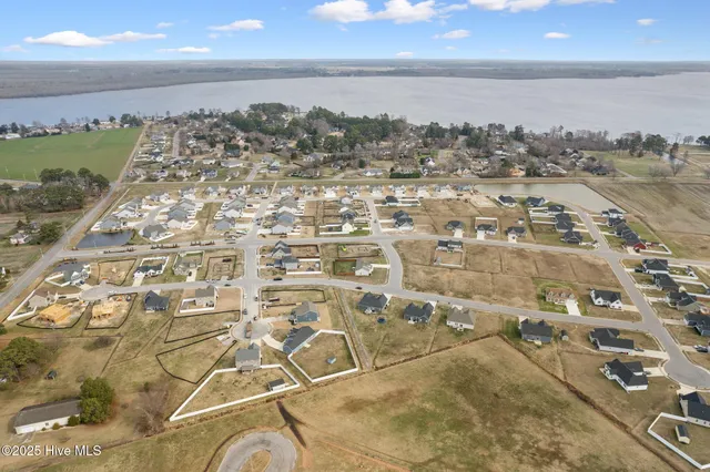 $459,990 | 302 Mizzen Way, Elizabeth City, NC 27909