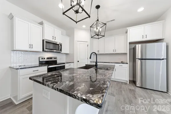 $2,200 | 11936 Basking Drive, Charlotte, NC 28214