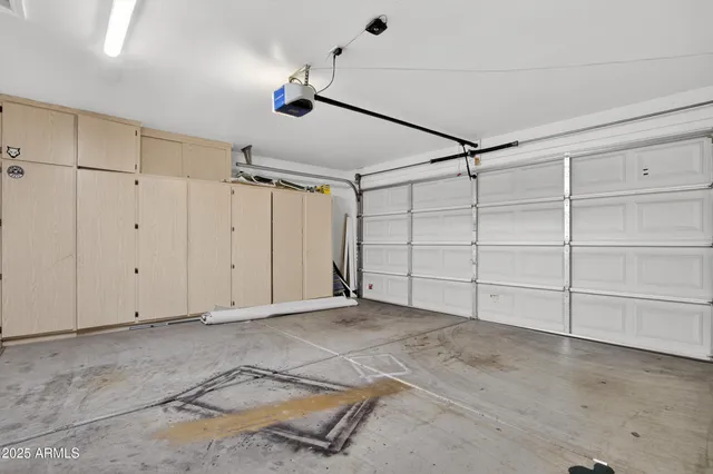 a view of an empty garage