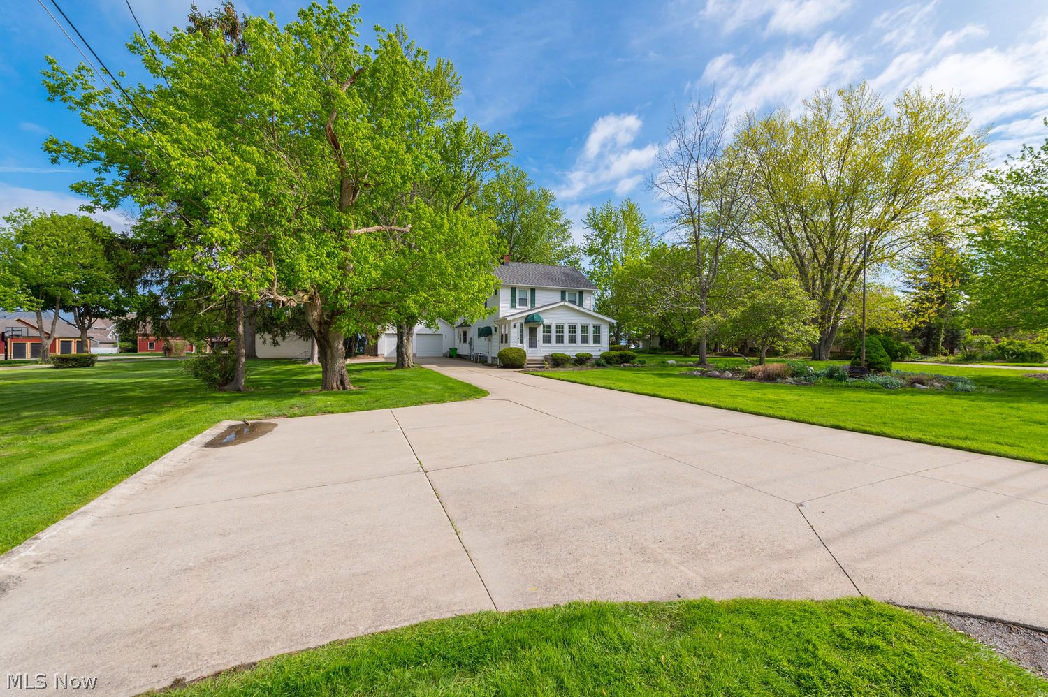 32530 Lake Road Avon Lake, OH 44012 - Photo 2 of 50