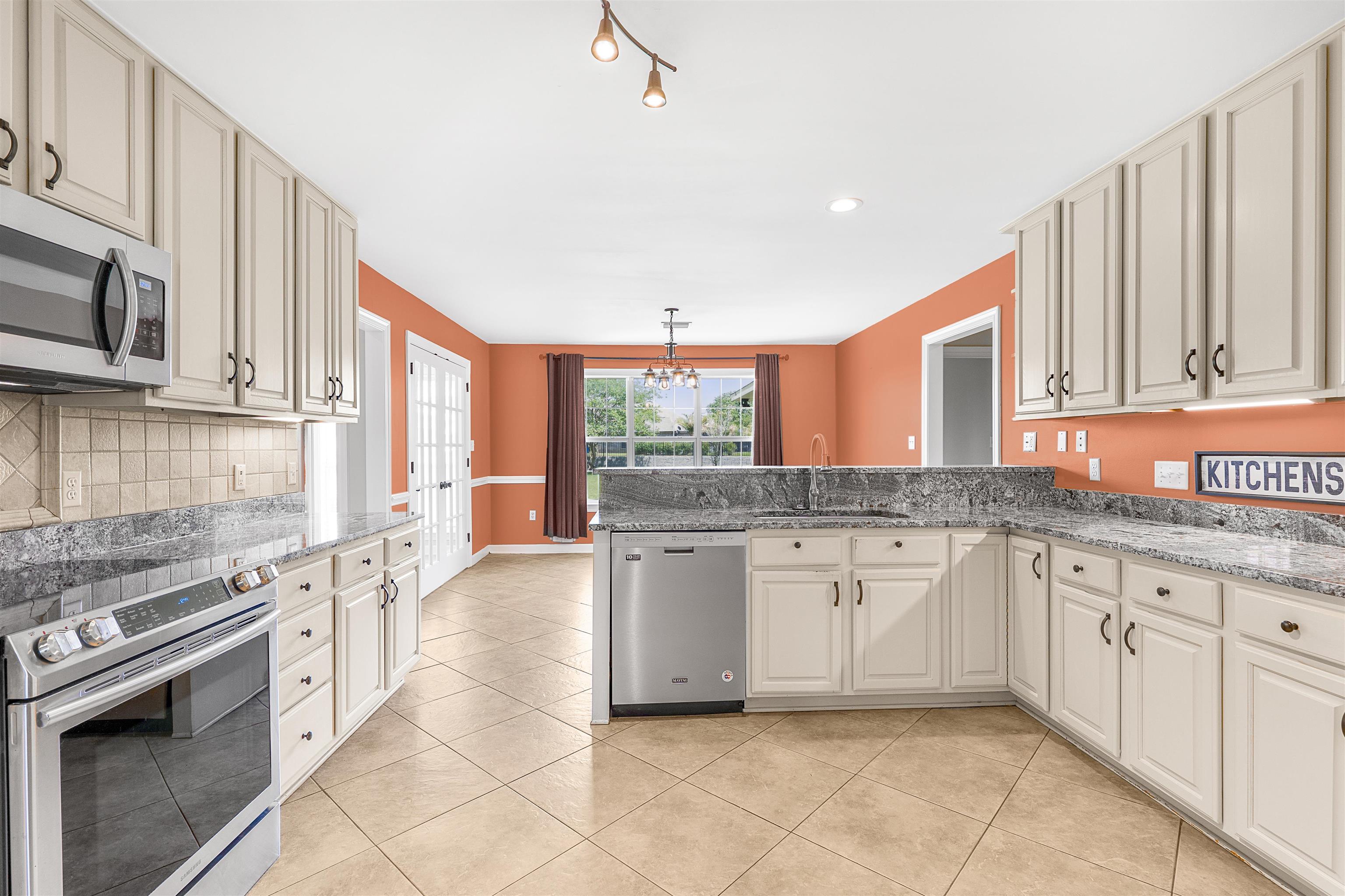 9530 Fairway Drive Foley, AL 36535 - Photo 14 of 39