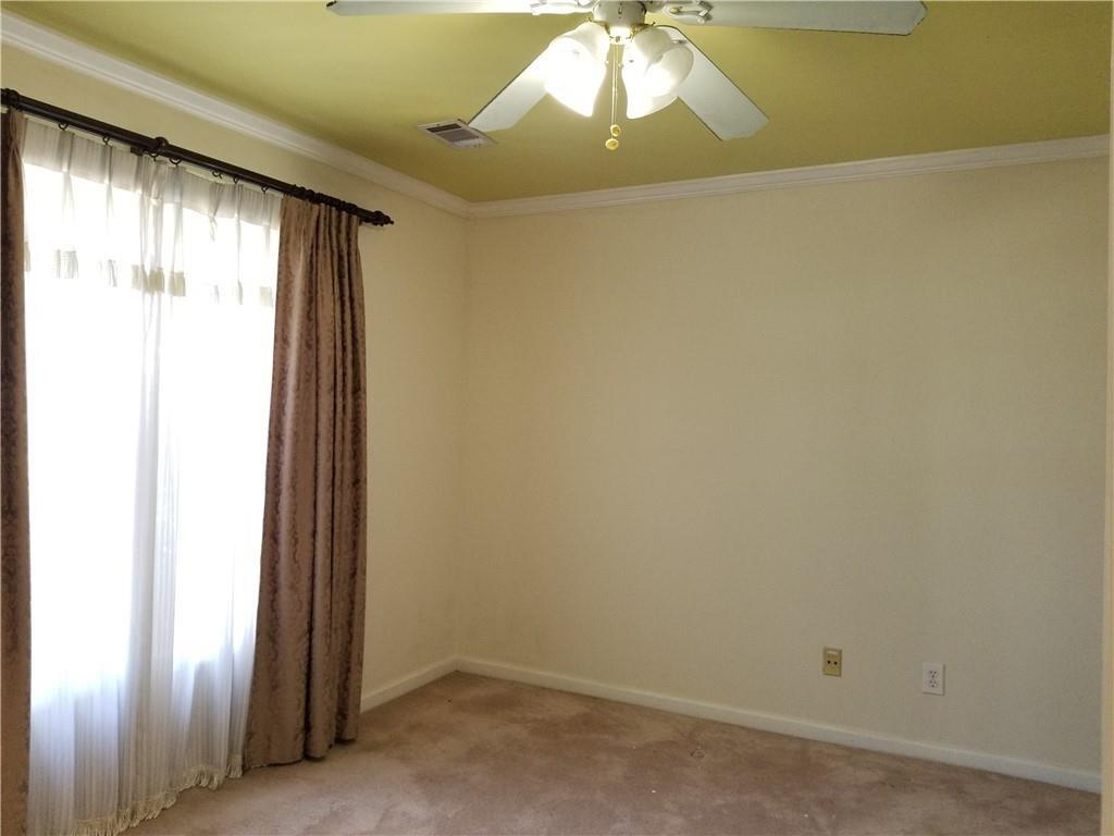 2828 Oglethorpe Run Square Suwanee, GA 30024 - Photo 27 of 46