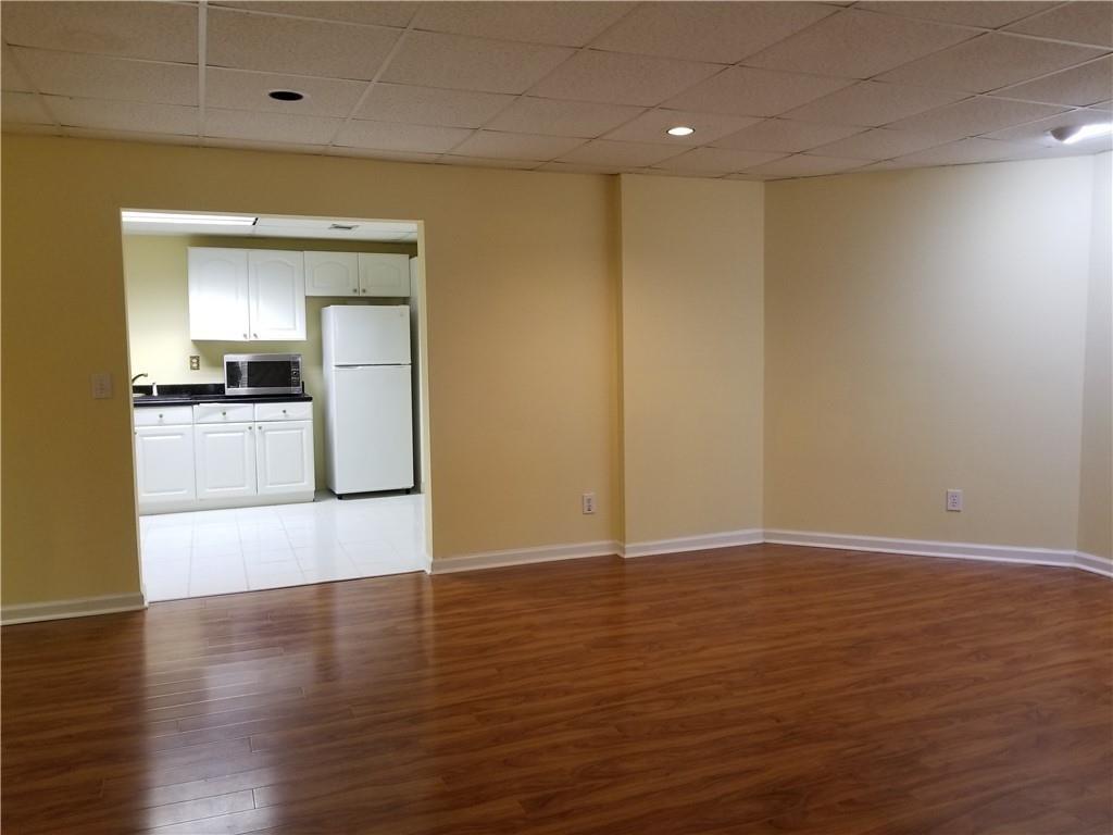 2828 Oglethorpe Run Square Suwanee, GA 30024 - Photo 32 of 46
