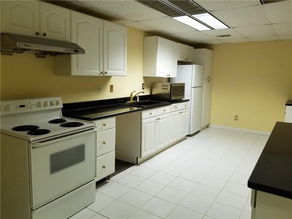 2828 Oglethorpe Run Square Suwanee, GA 30024 - Photo 33 of 46