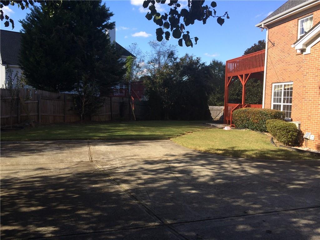 2828 Oglethorpe Run Square Suwanee, GA 30024 - Photo 42 of 46
