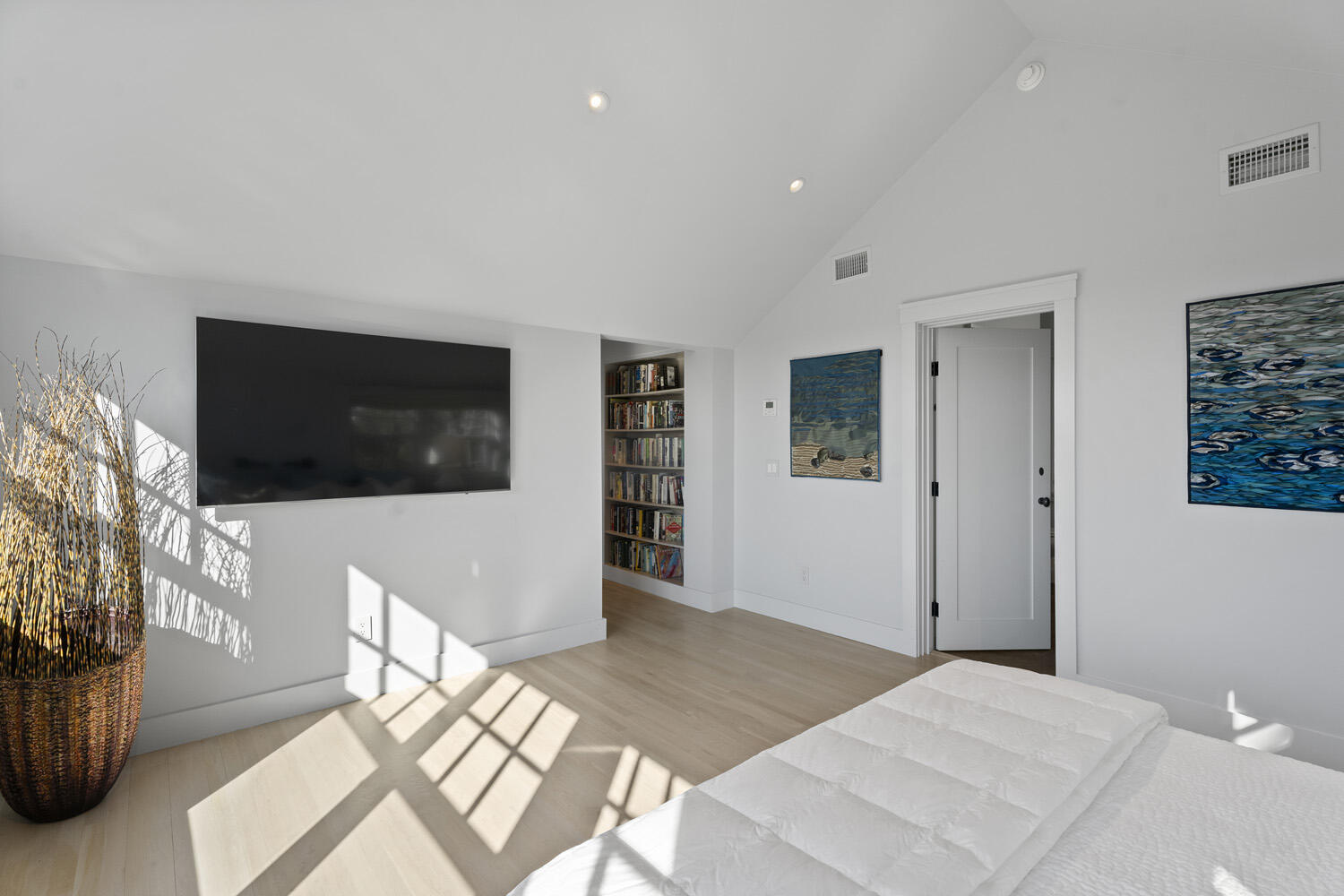 308 S Road Chilmark, MA 02535 - Photo 26 of 41 a bedroom with a bed and a television