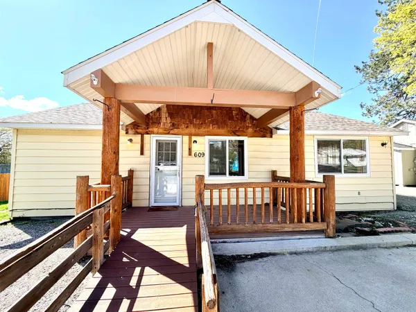 $240,000 | 609 Columbia Street, Deer Park, WA 99006