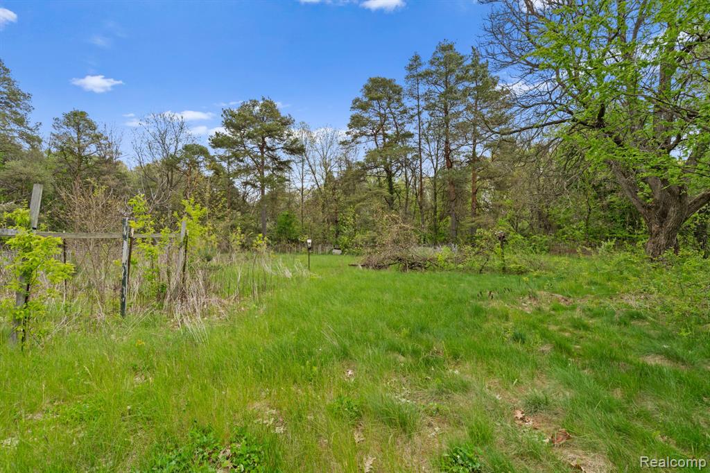 7540 Dexter-Pinckney Road Dexter, MI 48130 - Photo 16 of 53