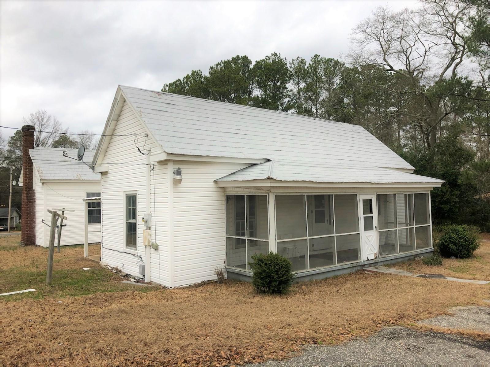 512 Roberdell Road Rockingham, NC 28379 - Photo 4 of 6 IMG_7518