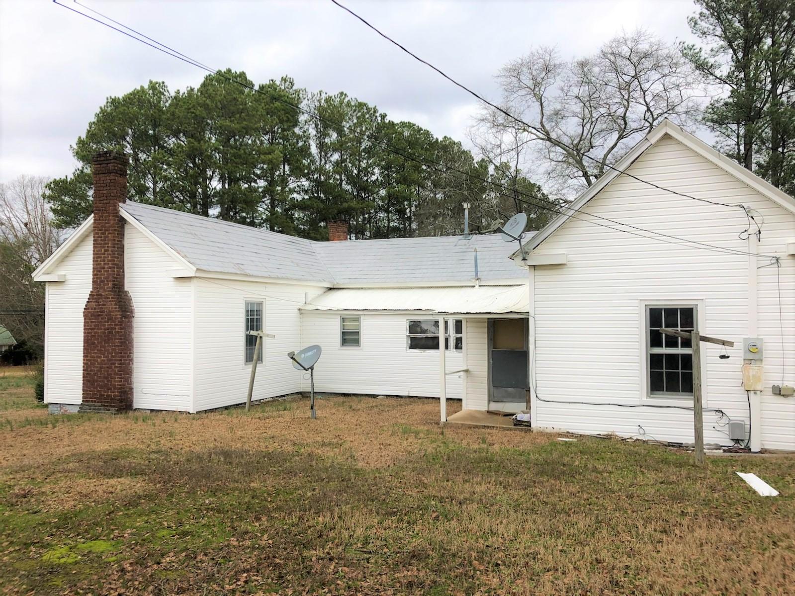512 Roberdell Road Rockingham, NC 28379 - Photo 5 of 6 IMG_7516