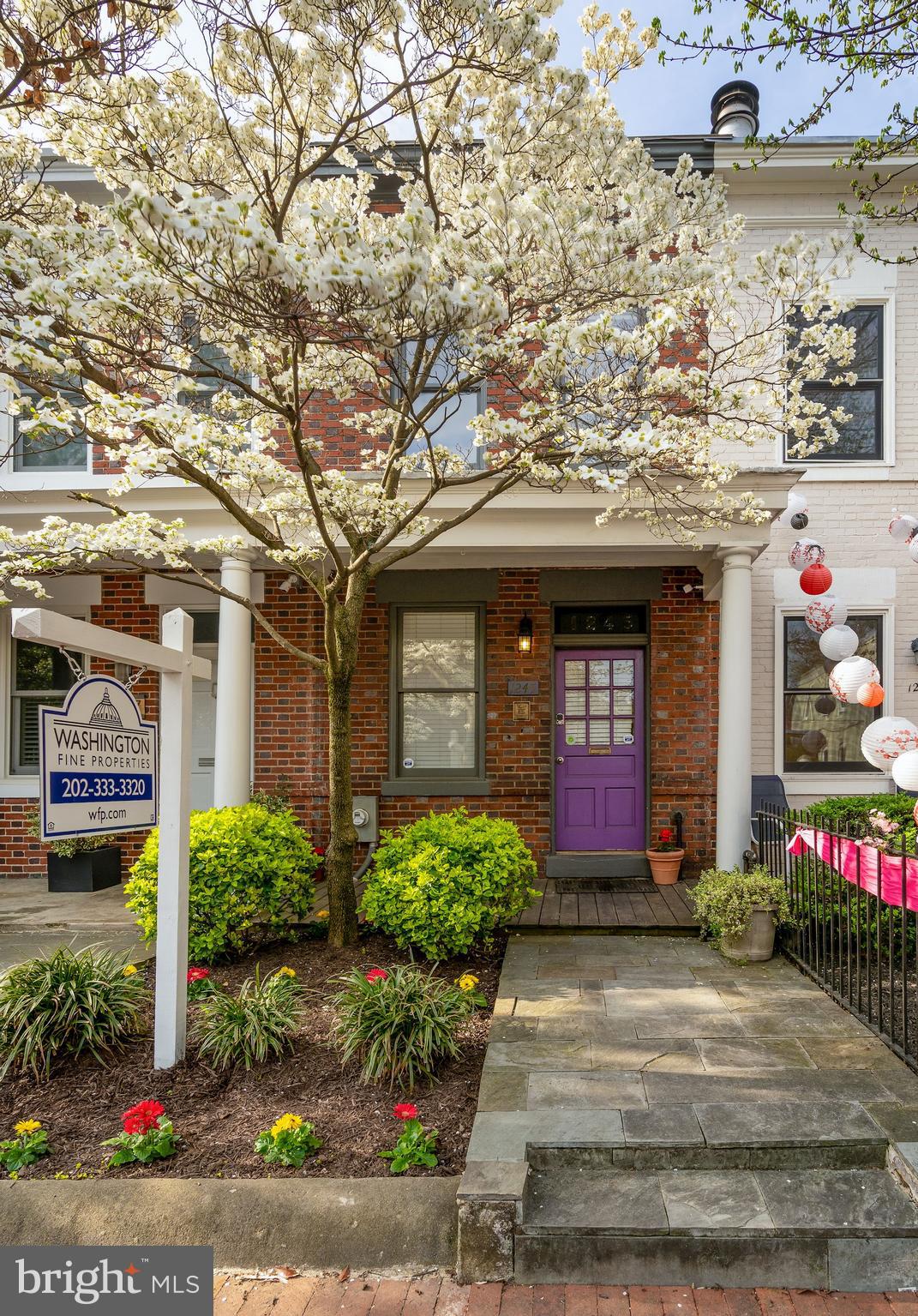 Welcome to 1245 Walter Street SE!