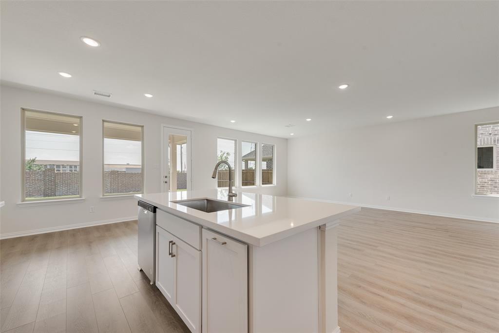 1114 Redcoat Drive Forney, TX 75126 - Photo 4 of 30