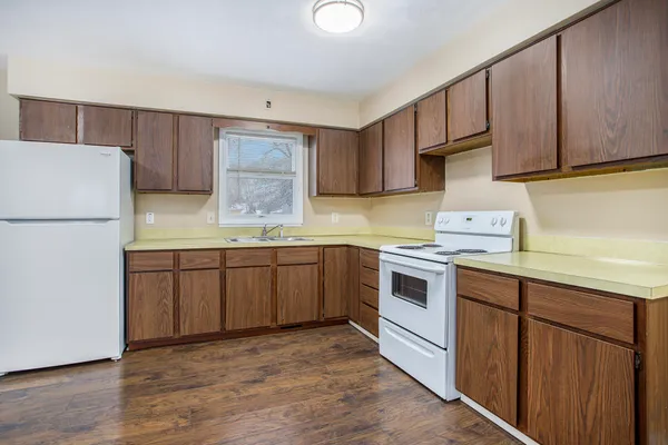 $264,888 | 143 Floral Avenue, Plainwell, MI 49080