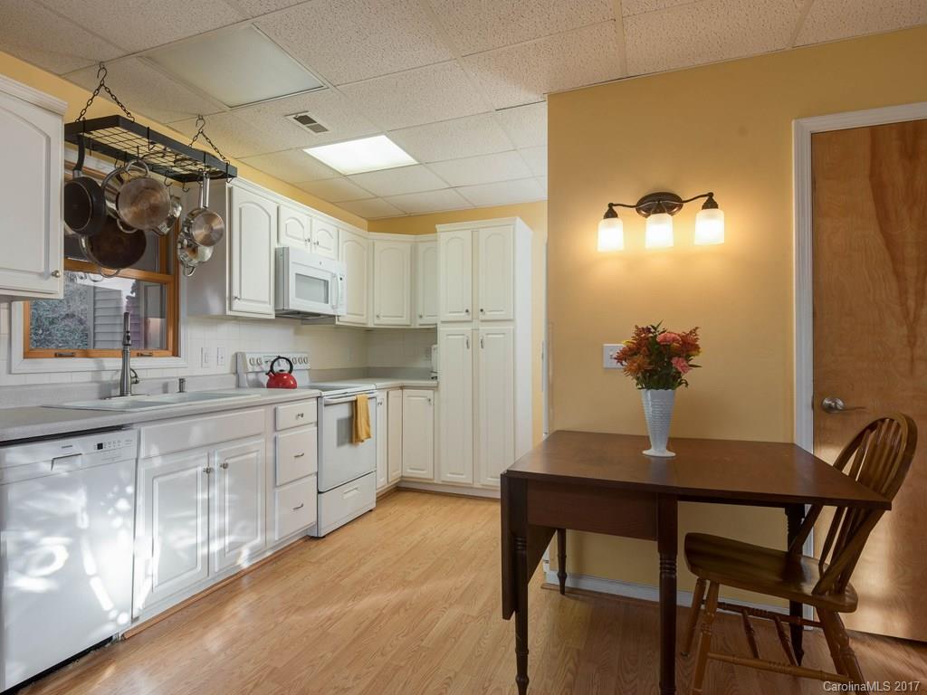 355 Flat Top Mountain Road, Unit 58 Fairview, NC 28730 - Photo 10 of 24 Gallery Image 10