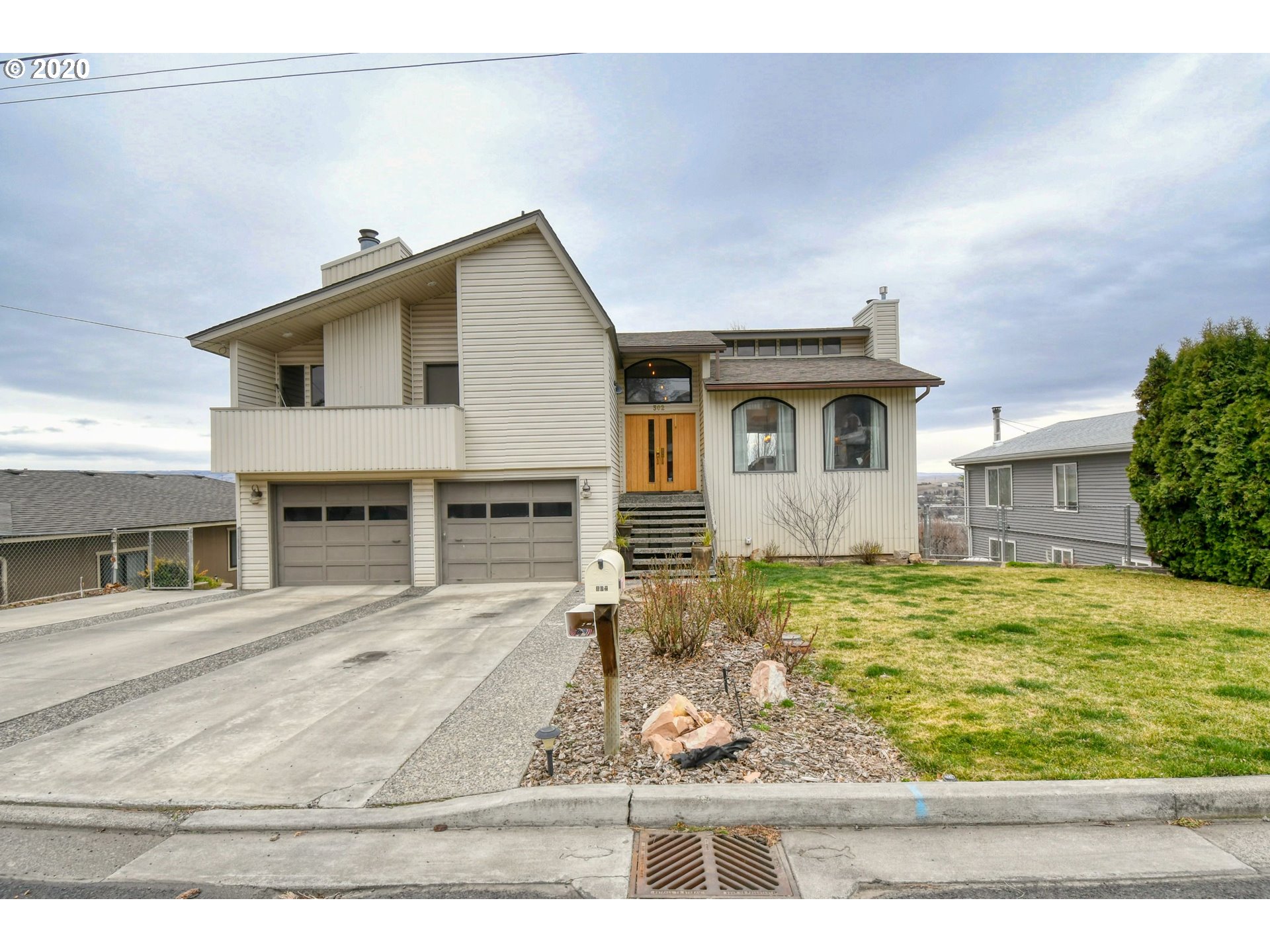 302 Northwest Ingram Lane Pendleton, OR 97801 - Photo 1 of 32 Gallery Image 1
