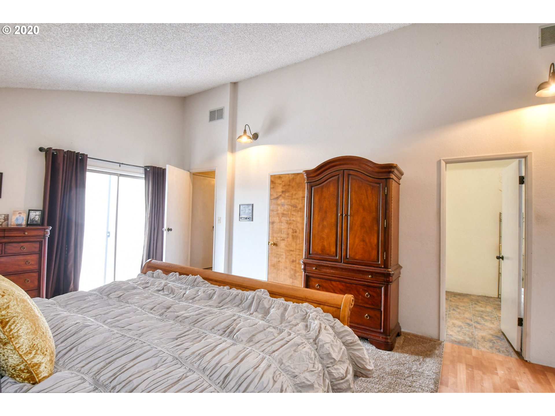 302 Northwest Ingram Lane Pendleton, OR 97801 - Photo 15 of 32 Gallery Image 15