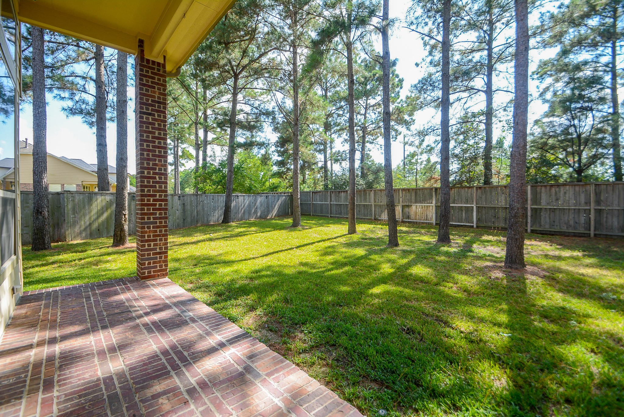 50 Sawbridge Court Spring, TX 77389 - Photo 30 of 32 a view of lush green space