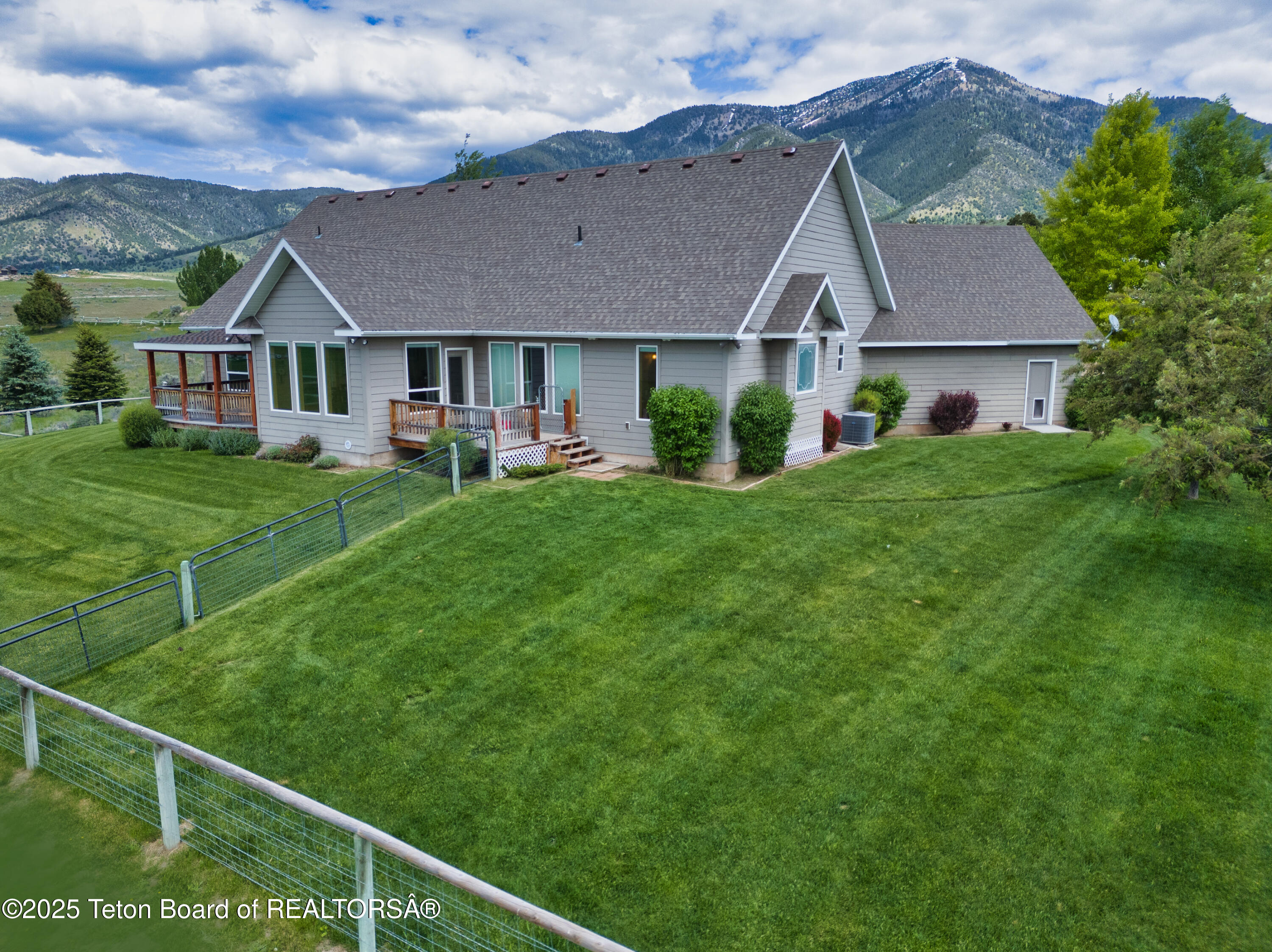 280 Cedar Circle Swan Valley, ID 83449 - Photo 3 of 32 3_280 Cedar Circle_For MLS-15