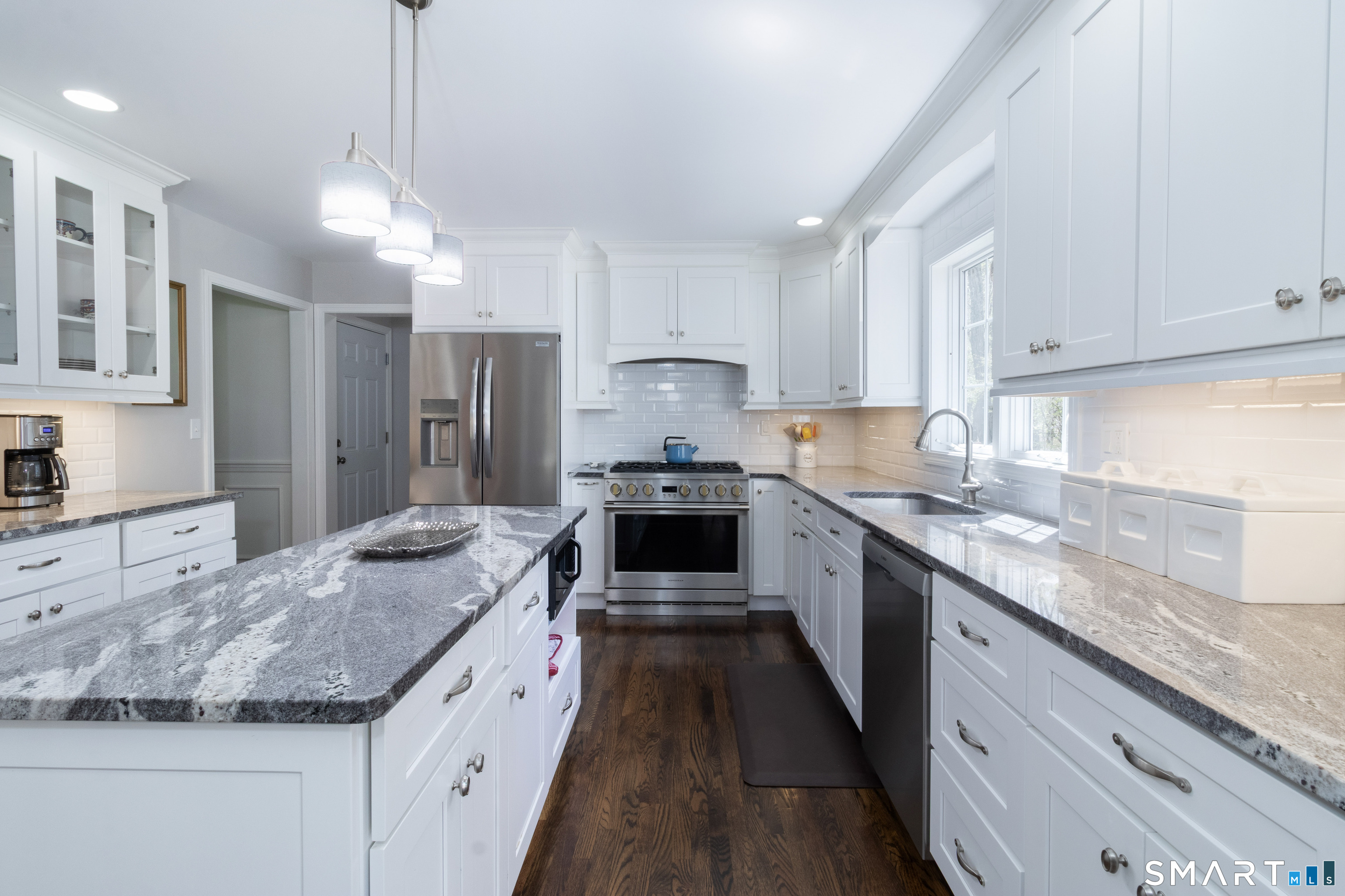 51 Fawn Hill Road Killingworth, CT 06419 - Photo 7 of 37 White cabinetry, granite countertops