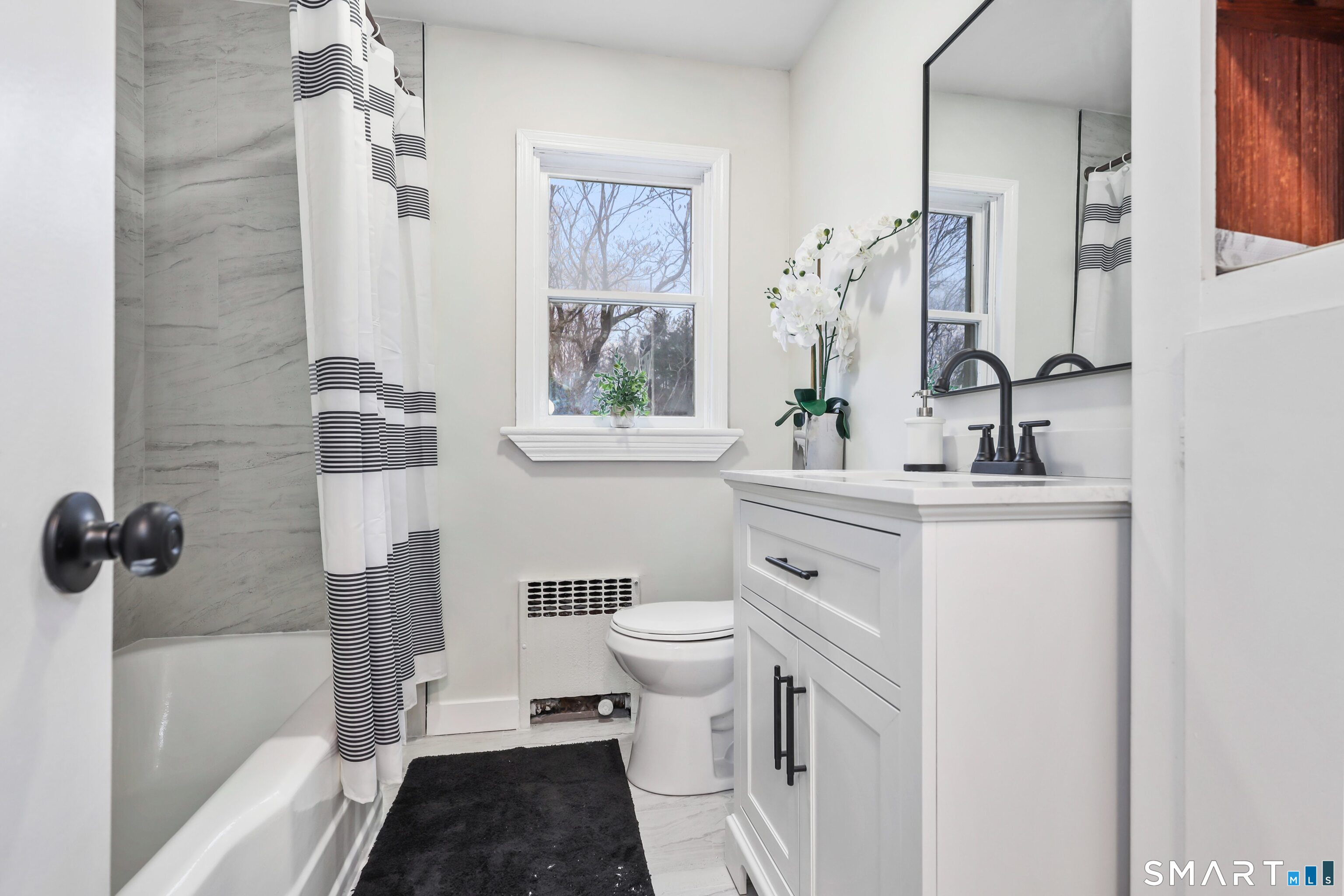 126 Main Street North Bethlehem, CT 06751 - Photo 18 of 38