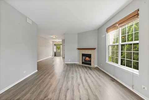 $265,000 | 1481 Waterside Drive, DeKalb, IL 60115