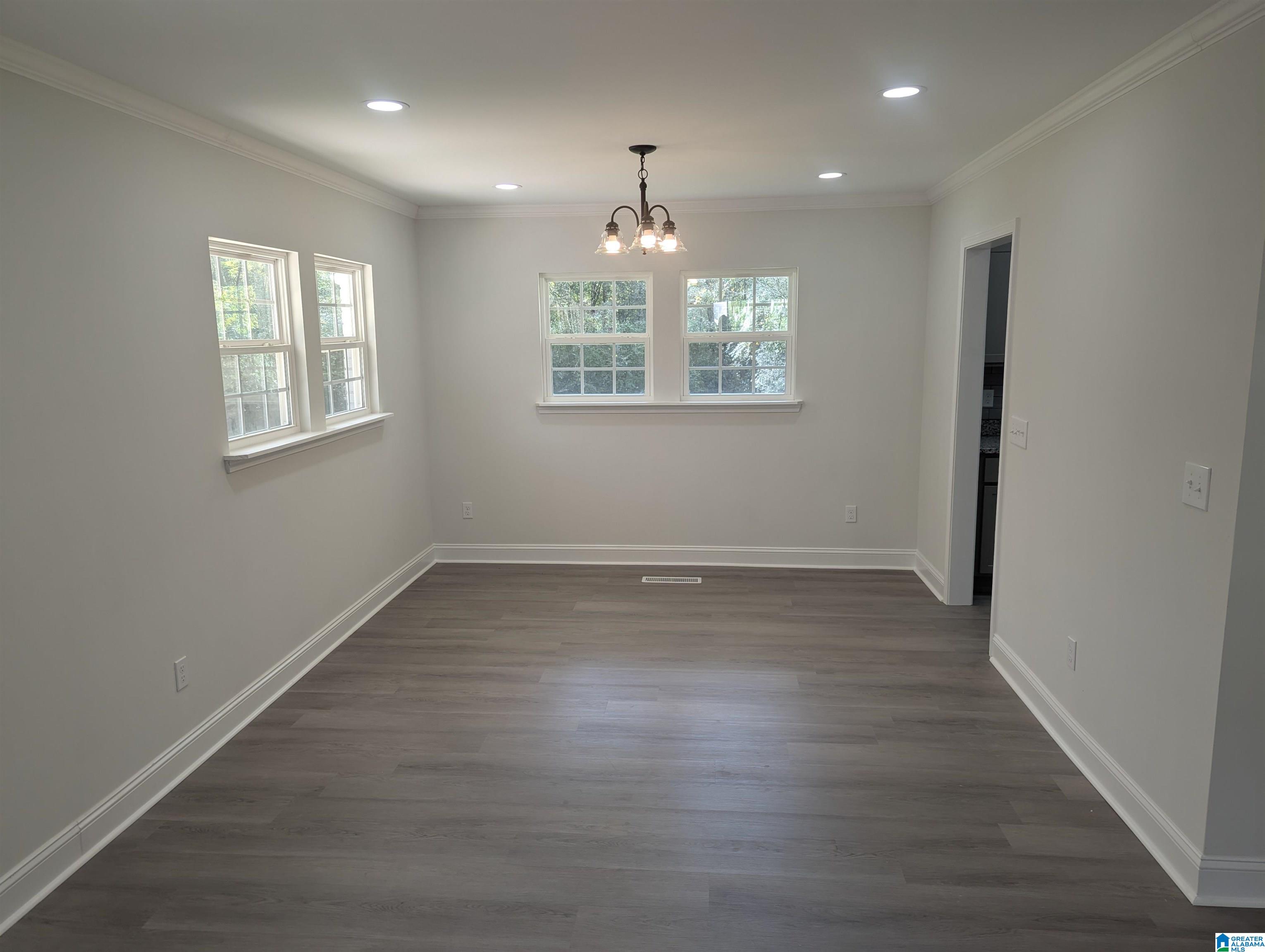 224 Deadrick Street Bessemer, AL 35020 - Photo 4 of 25