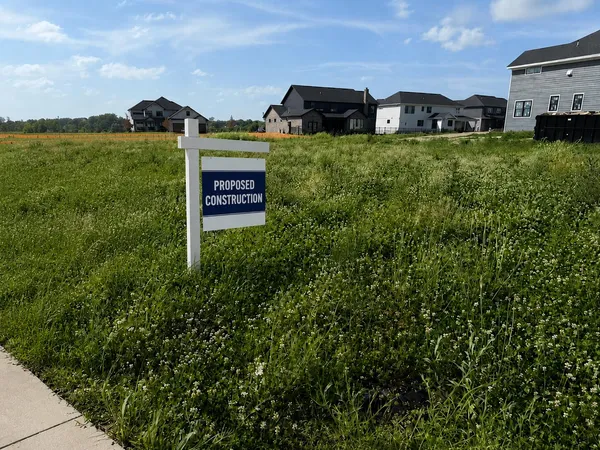 $1,100,000 | 9490 Tall Grass Trail, St. John, IN 46373