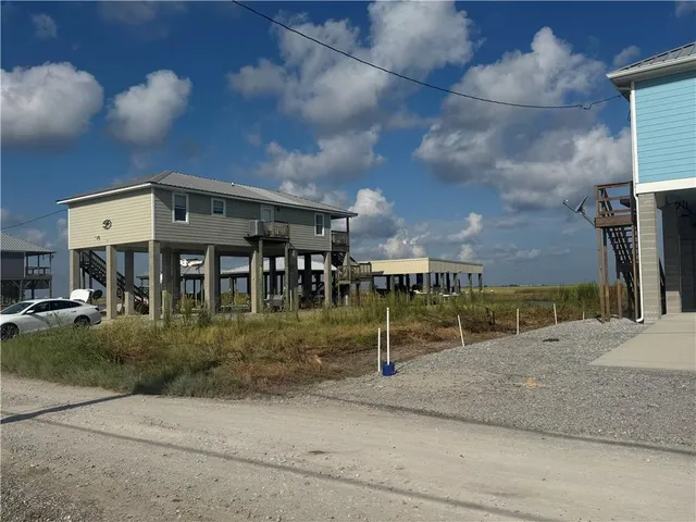 $75,000 | 698 Martin Lane, Port Sulphur, LA 70083