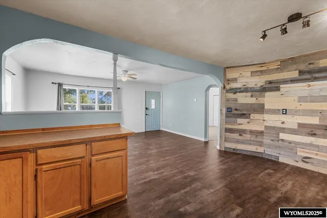 $265,000 | 276 North 6th Avenue, Mills, WY 82604