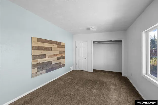 $265,000 | 276 North 6th Avenue, Mills, WY 82604