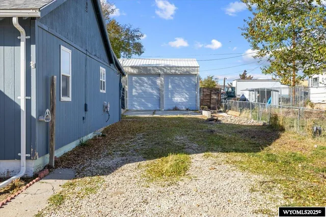 $265,000 | 276 North 6th Avenue, Mills, WY 82604