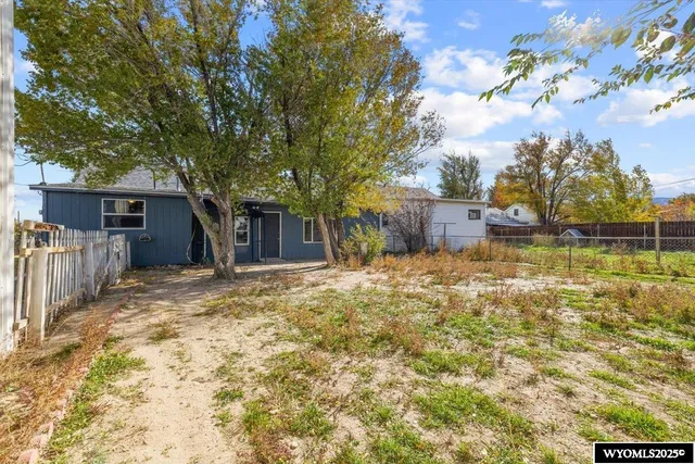 $265,000 | 276 North 6th Avenue, Mills, WY 82604