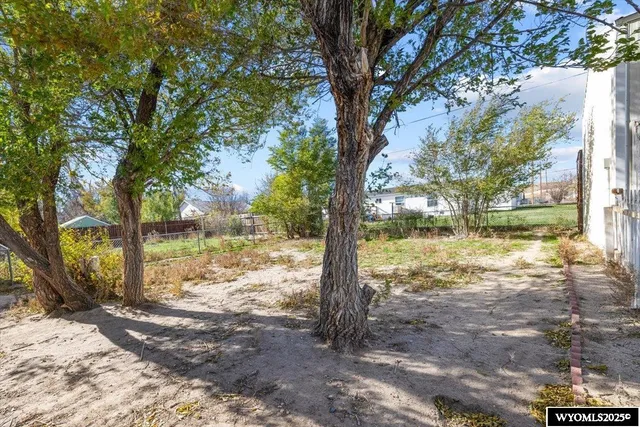 $265,000 | 276 North 6th Avenue, Mills, WY 82604