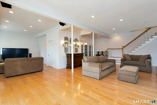 $4,200 | 192 Frenchtown Road, Bridgeport, CT 06606