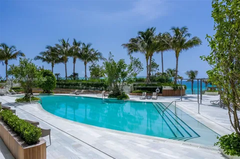 $4,990,000 | 18975 Collins Avenue, Unit 3402, Sunny Isles Beach, FL 33160