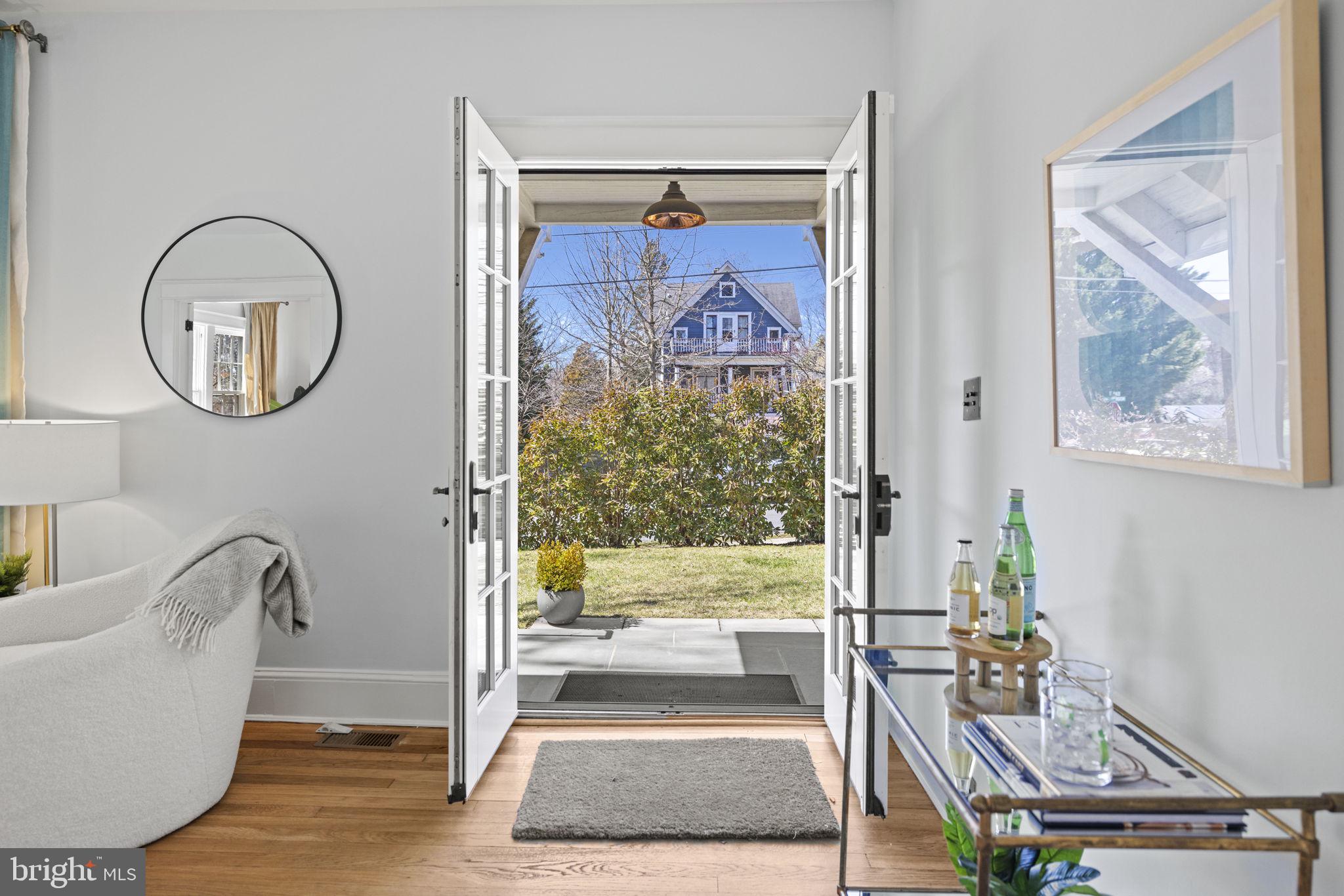 38 Hickory Avenue Takoma Park, MD 20912 - Photo 4 of 41