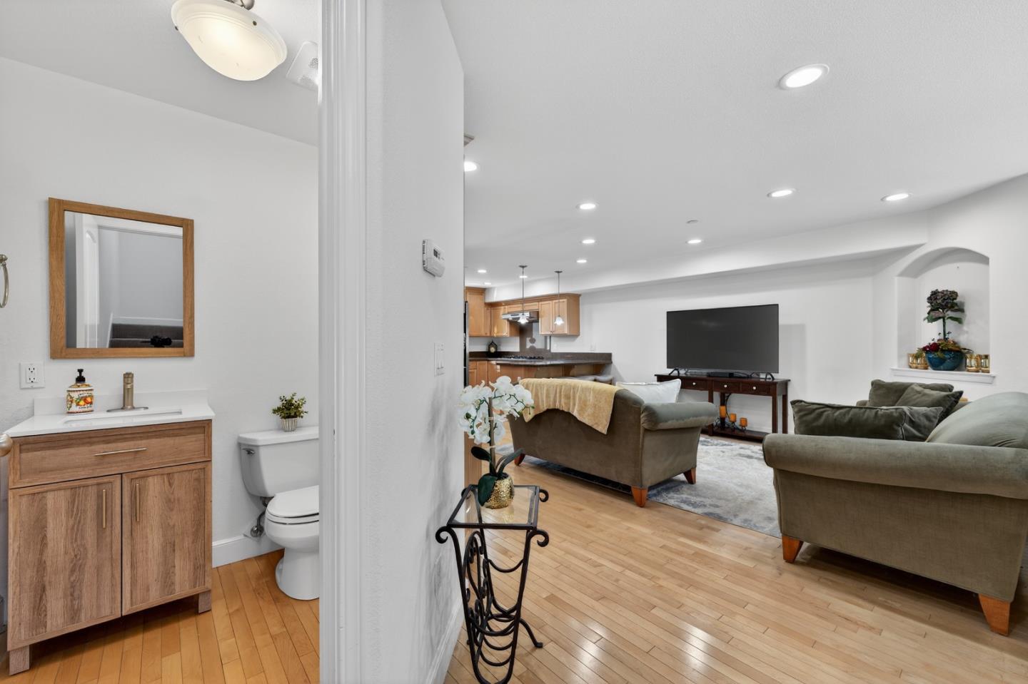 951 South Wolfe Road Sunnyvale, CA 94086 - Photo 13 of 39