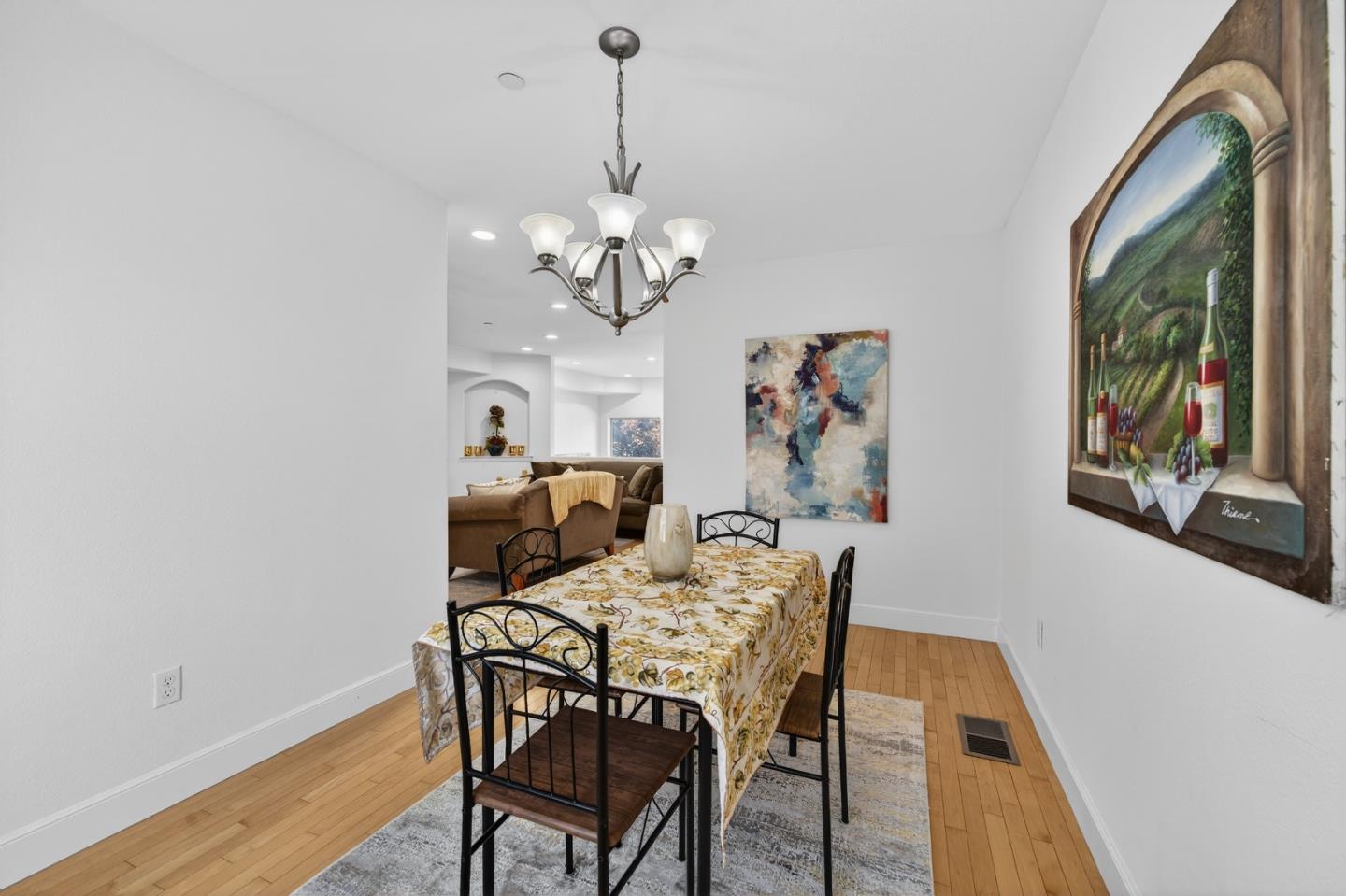 951 South Wolfe Road Sunnyvale, CA 94086 - Photo 10 of 39