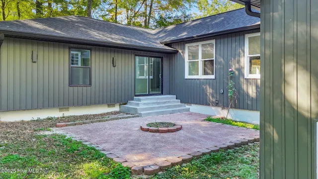 $1,190,000 | 3301 Archdale Drive, Charlotte, NC 28210