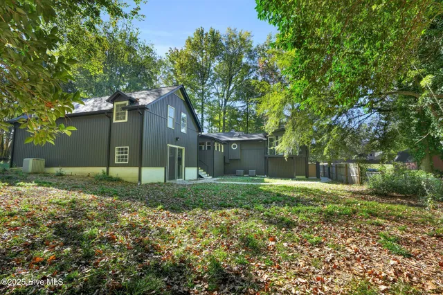 $1,190,000 | 3301 Archdale Drive, Charlotte, NC 28210