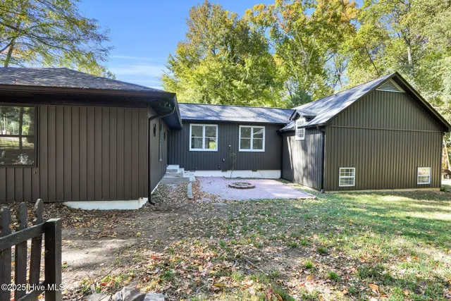 $1,190,000 | 3301 Archdale Drive, Charlotte, NC 28210