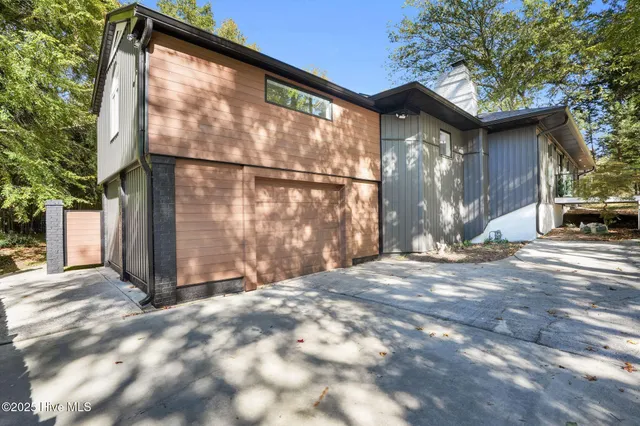 $1,190,000 | 3301 Archdale Drive, Charlotte, NC 28210