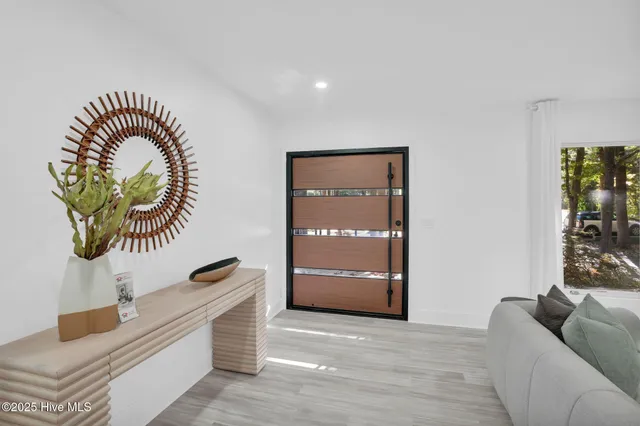 $1,190,000 | 3301 Archdale Drive, Charlotte, NC 28210