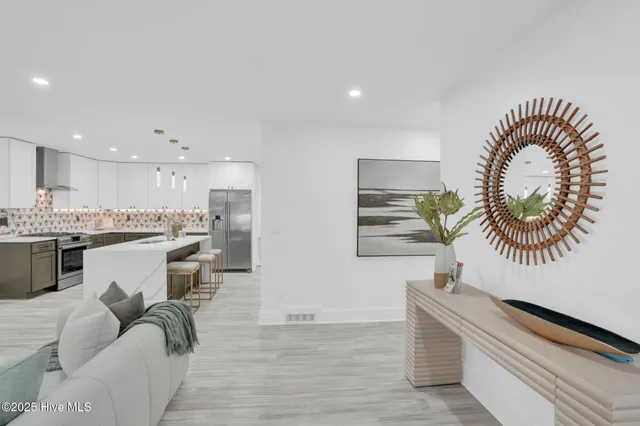 $1,190,000 | 3301 Archdale Drive, Charlotte, NC 28210