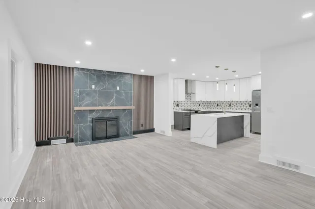 $1,190,000 | 3301 Archdale Drive, Charlotte, NC 28210