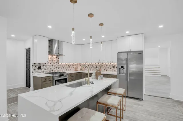 $1,190,000 | 3301 Archdale Drive, Charlotte, NC 28210